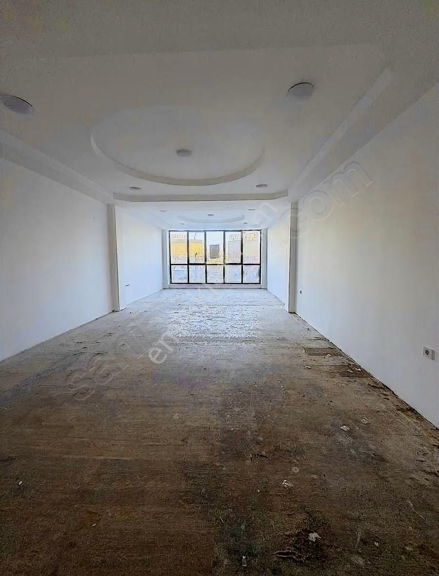 Tabela Değeri Yüksek Yeşillik Caddesinde Kiralık Dükkan - Görsel 12