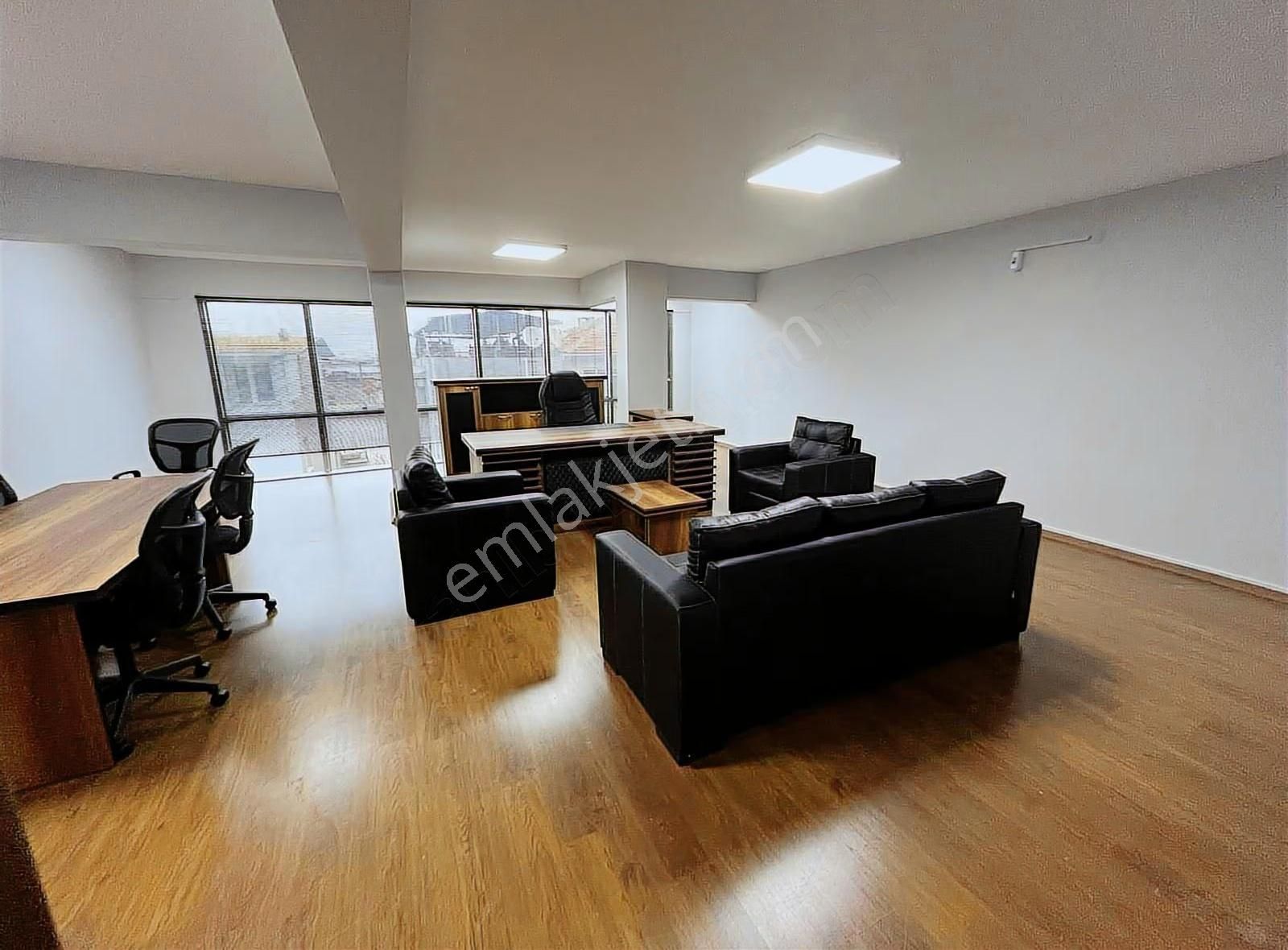 Tabela Değeri Yüksek Yeşillik Caddesinde Yakın Kiralık Dükkan - Görsel 9