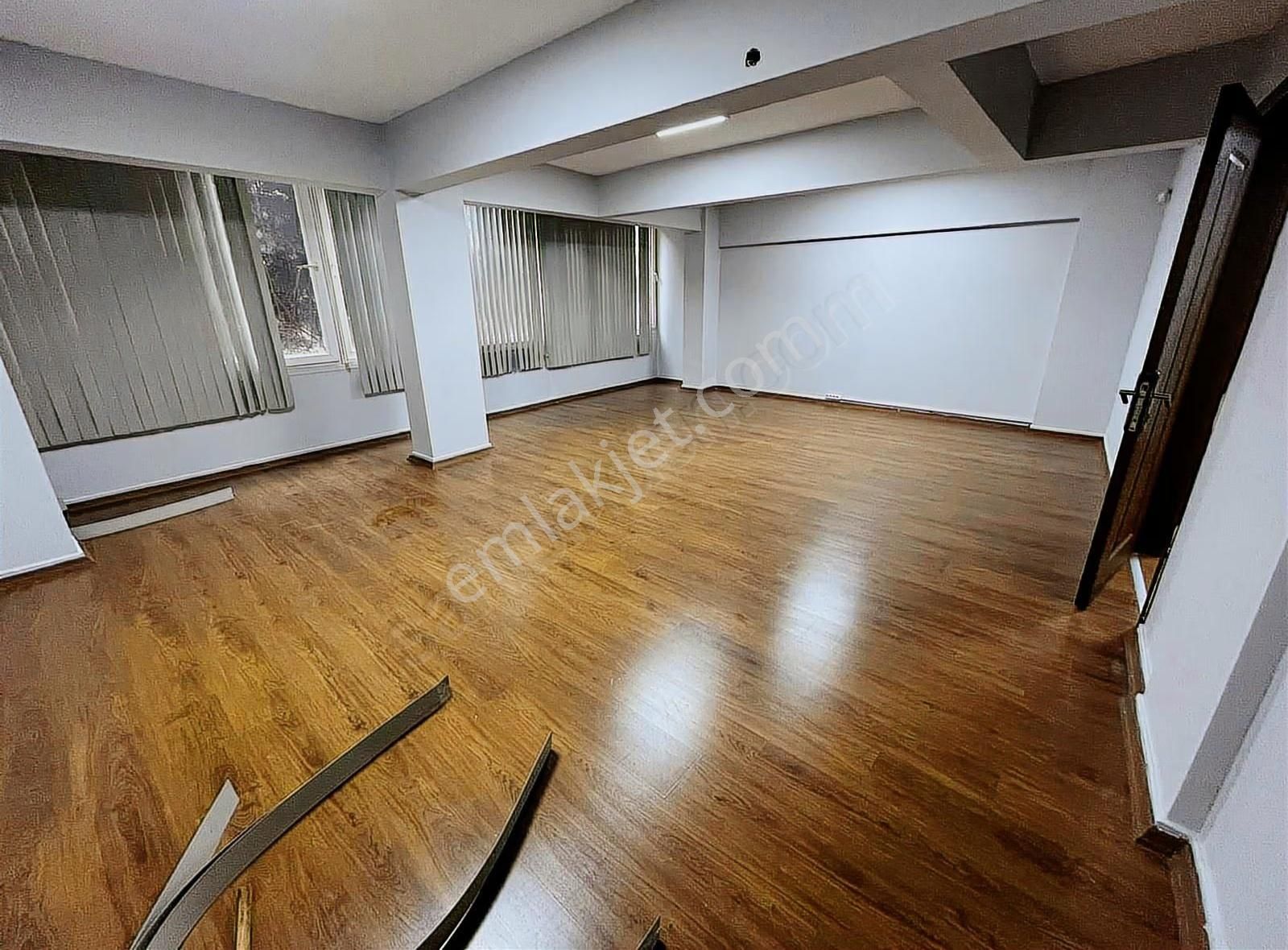 Tabela Değeri Yüksek Yeşillik Caddesinde Yakın Kiralık Dükkan - Görsel 18