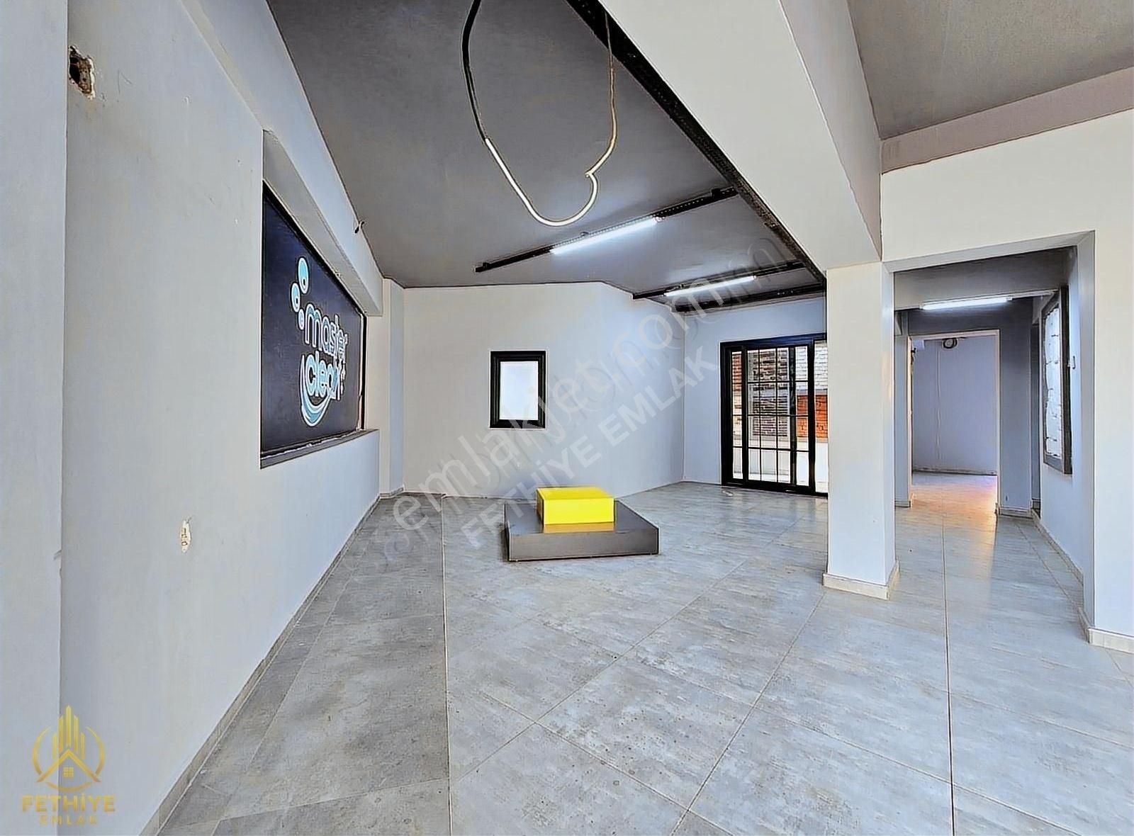 Fethiye Merkez'de Kiralık Kullanıma Hazır 120m2 Ofis - Görsel 15