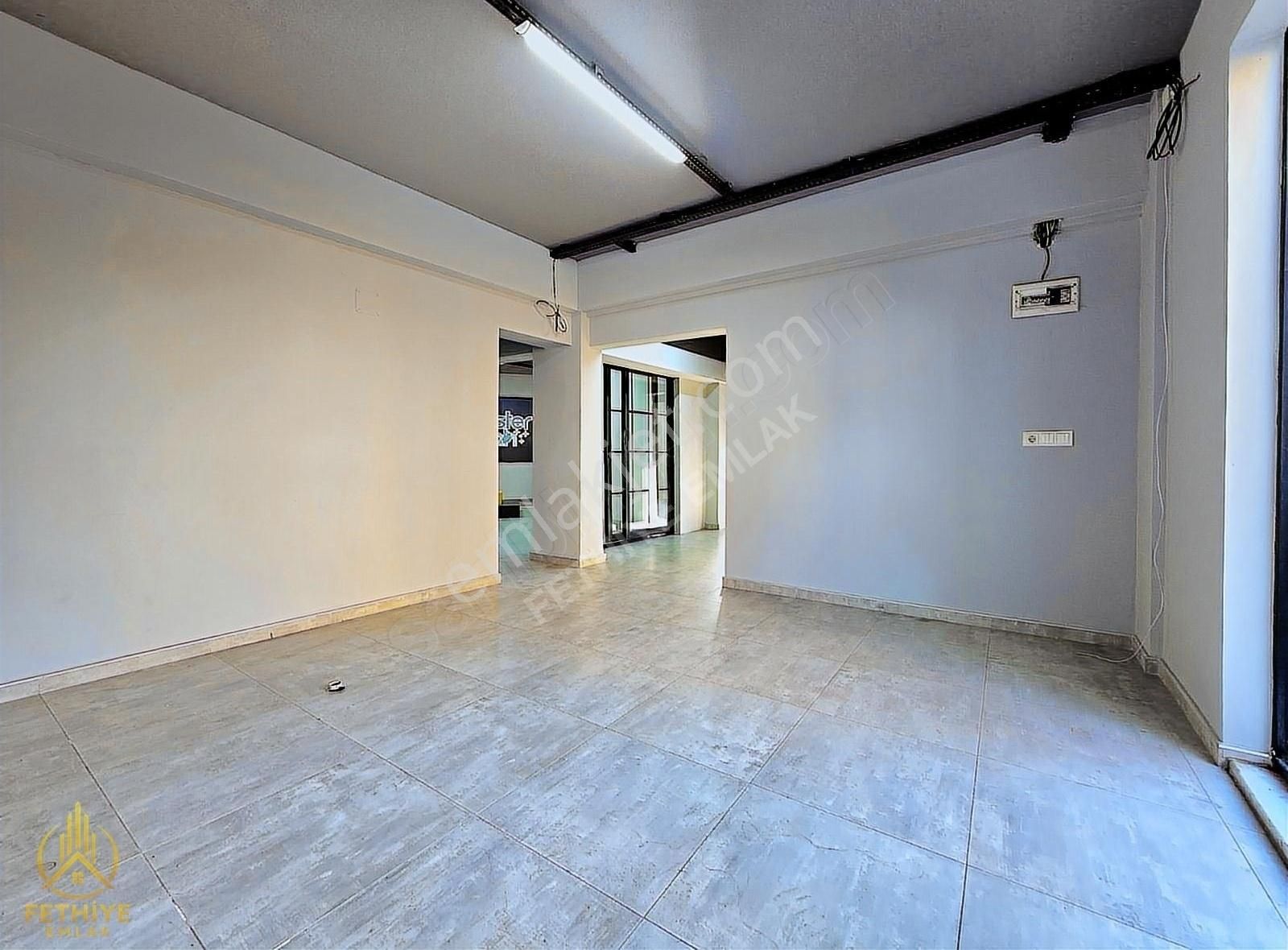 Fethiye Merkez'de Kiralık Kullanıma Hazır 120m2 Ofis - Görsel 6