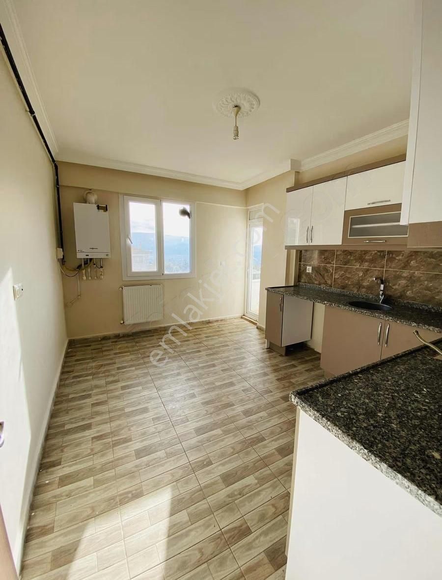 Ebeveyn Banyolu Geniş 3+1 Daire - Görsel 15