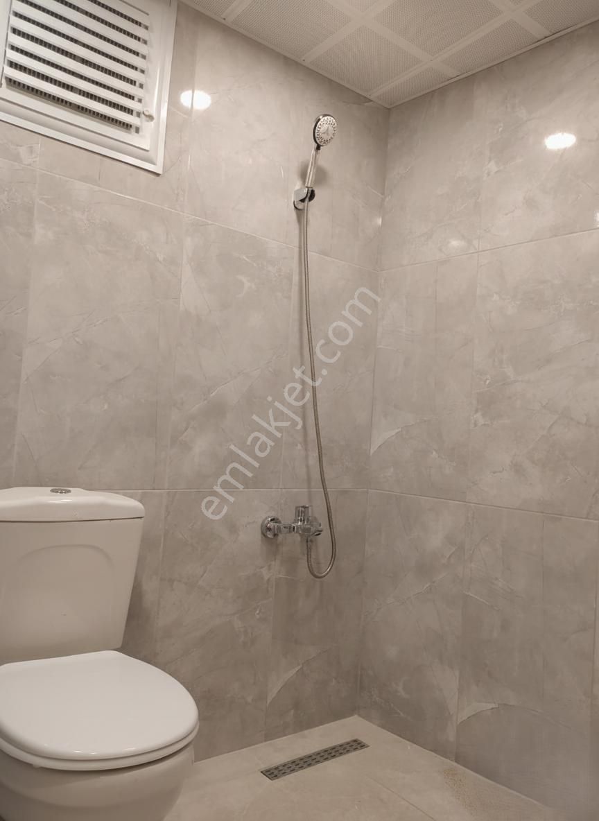 Gaziosmanpaşa Karlıtepe Mahallesi 2+1 Kiralık - Görsel 8