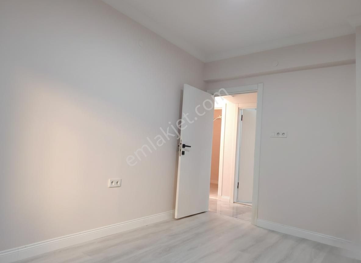 Gaziosmanpaşa Karlıtepe Mahallesi 2+1 Kiralık - Görsel 3