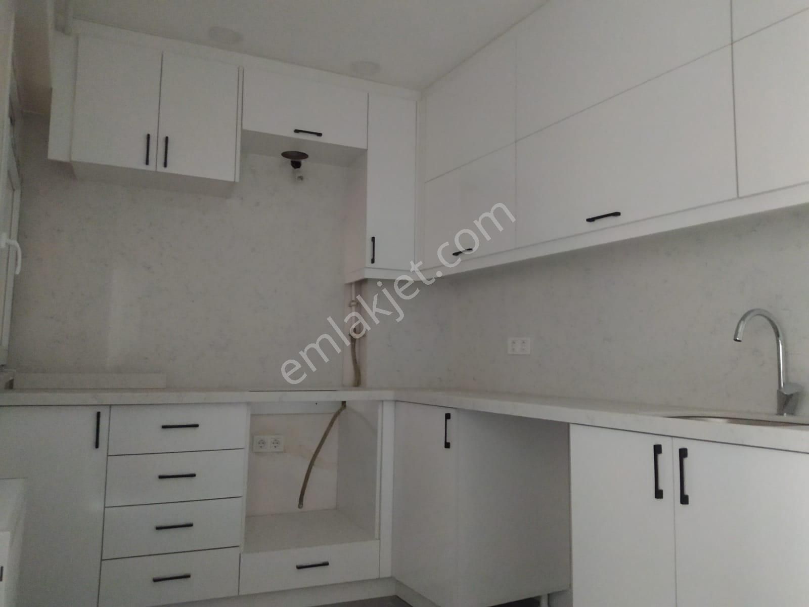 Gaziosmanpaşa Karlıtepe Mahallesi 2+1 Kiralık - Görsel 12