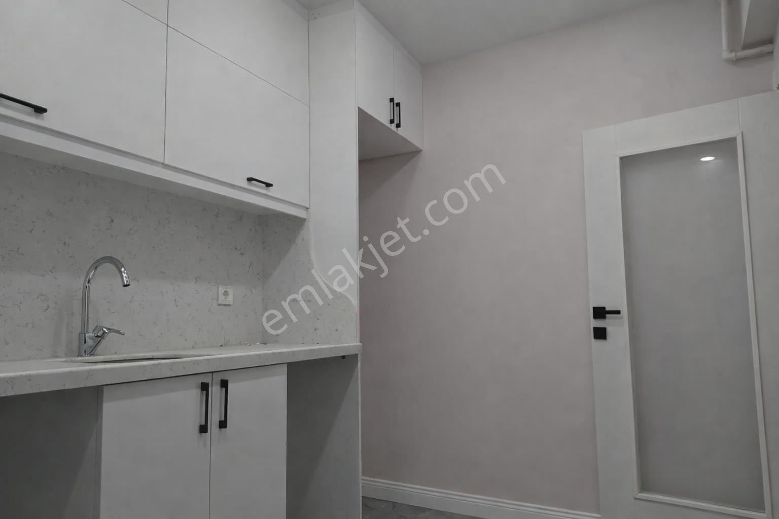 Gaziosmanpaşa Karlıtepe Mahallesi 2+1 Kiralık - Görsel 11