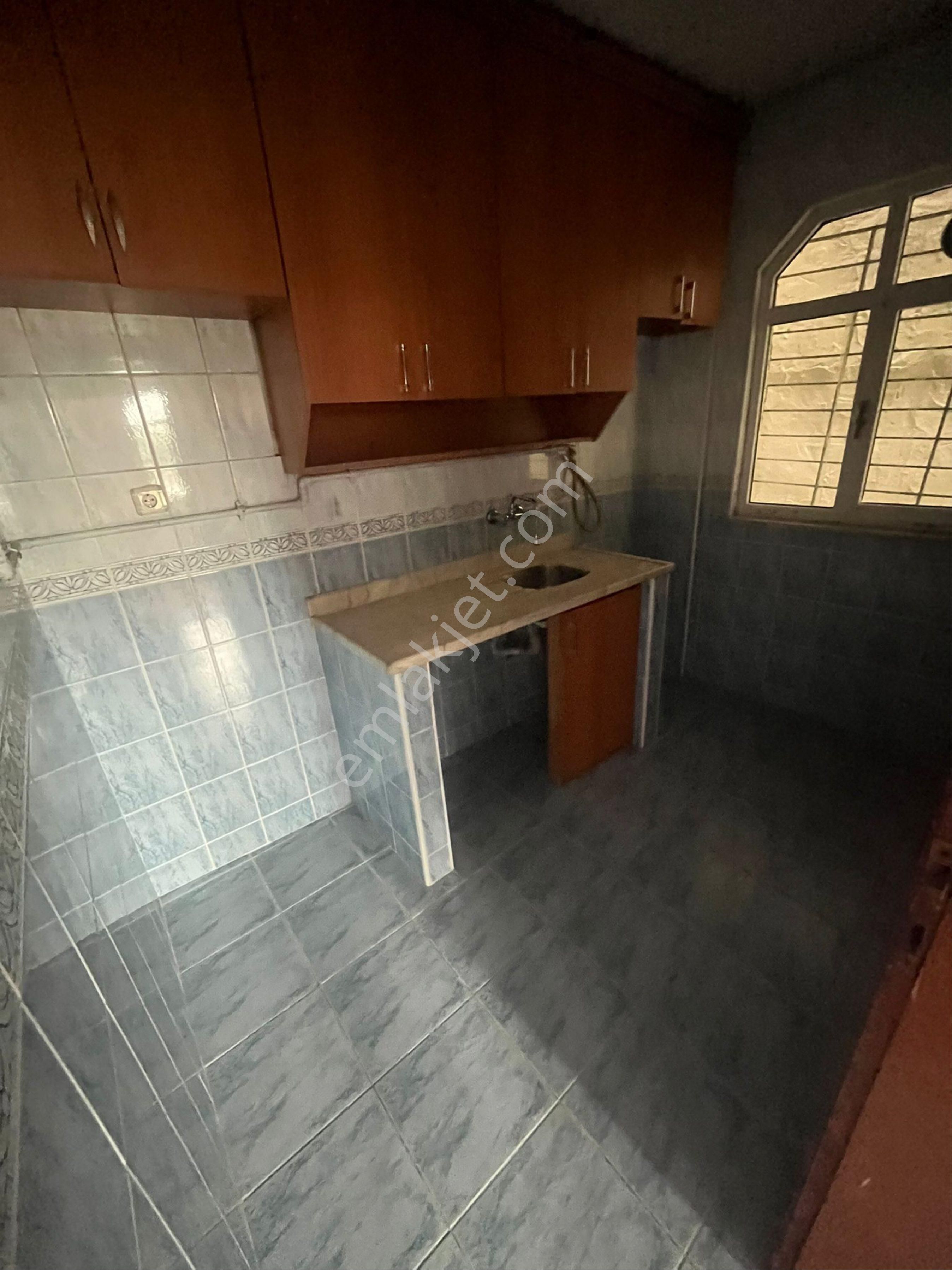 İsmetpaşa Mahallesi 2+1 90m2 1. Kat Doğalgaz Sobalı Temiz Kiralık Daire - Görsel 13