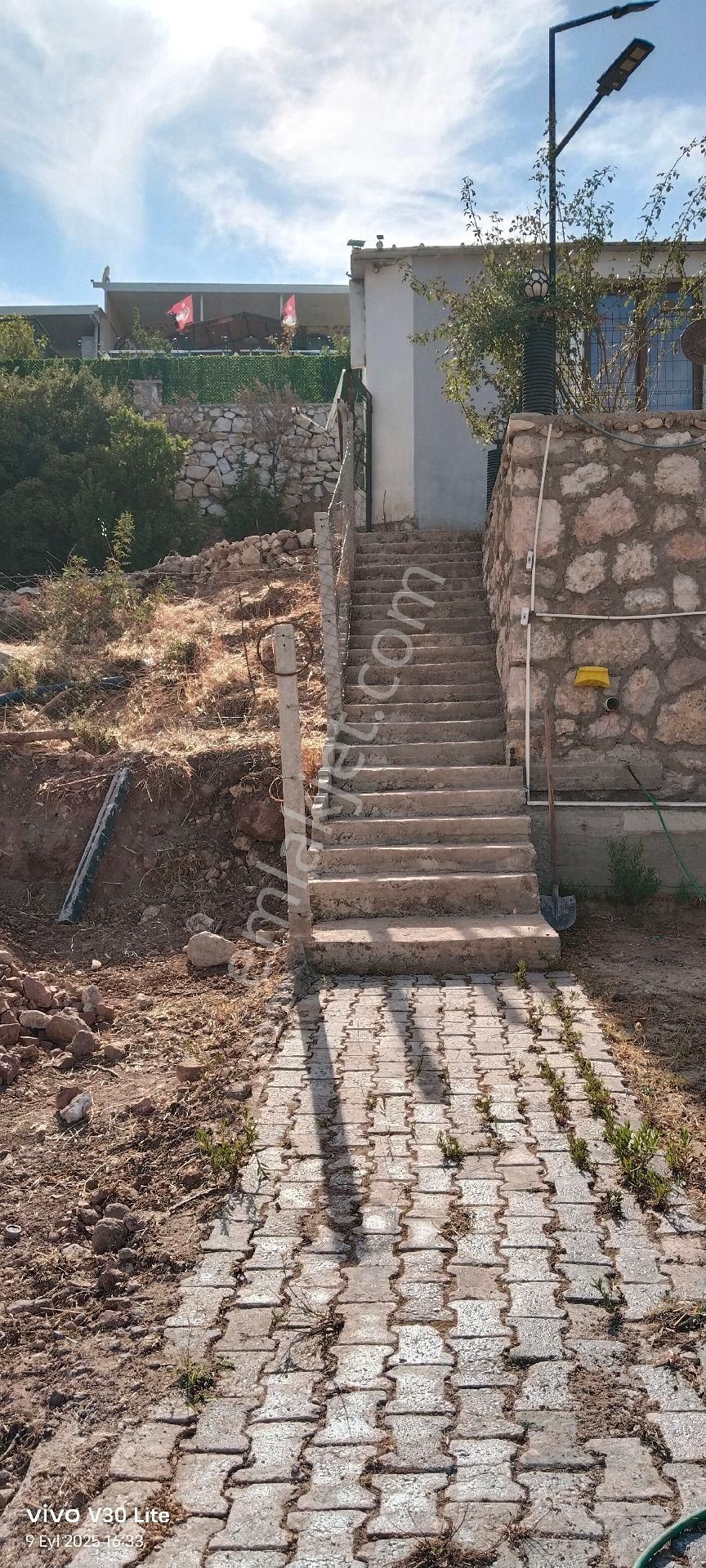 Belenbaşı Köyünde Ana Cadde Üzerinde Satılık Bahçeli Ev - Görsel 12