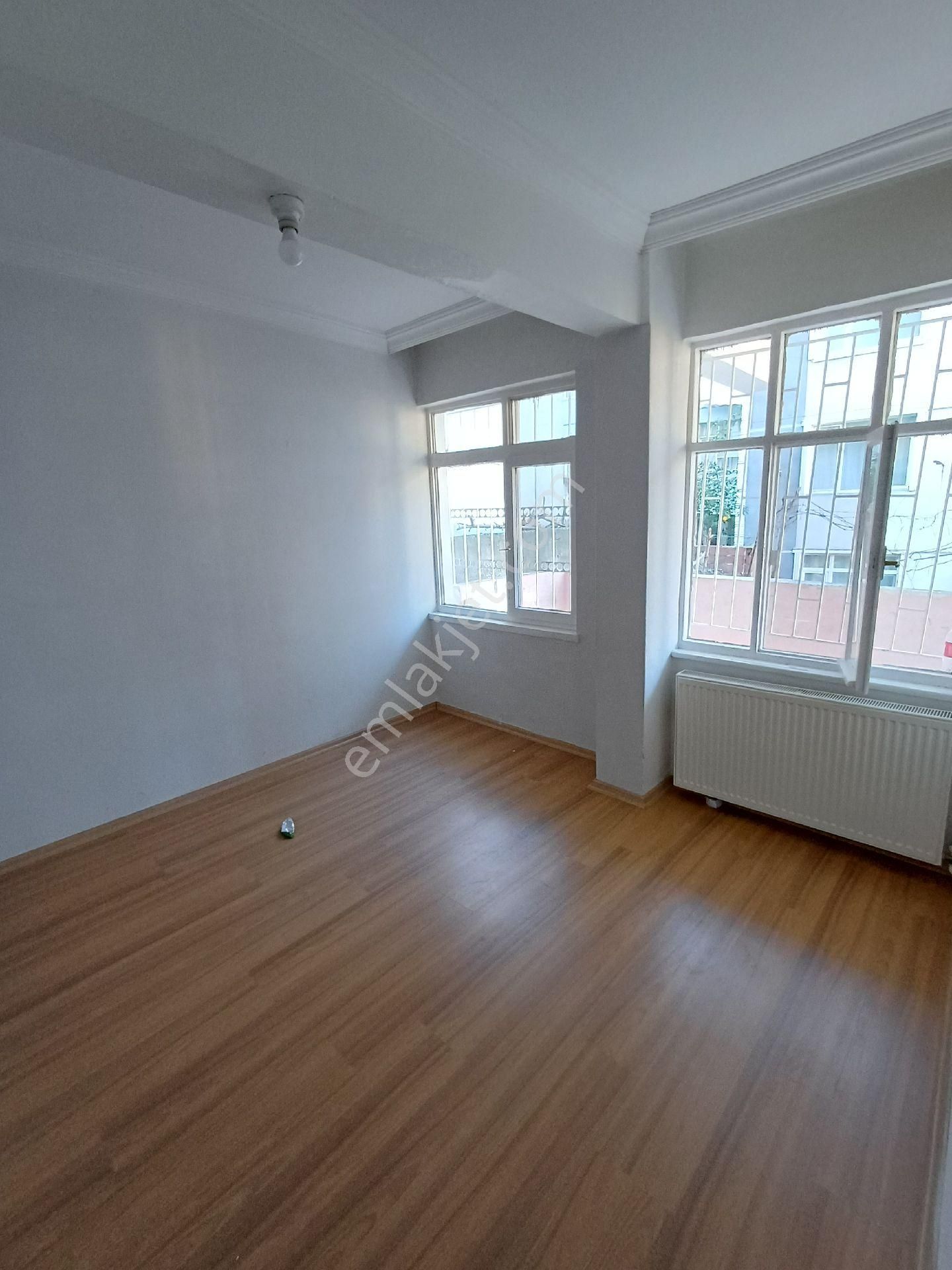 Yenidoğan Mah. 2+1 Balkonlu Bahçe Katı Doğalgazli - Görsel 18