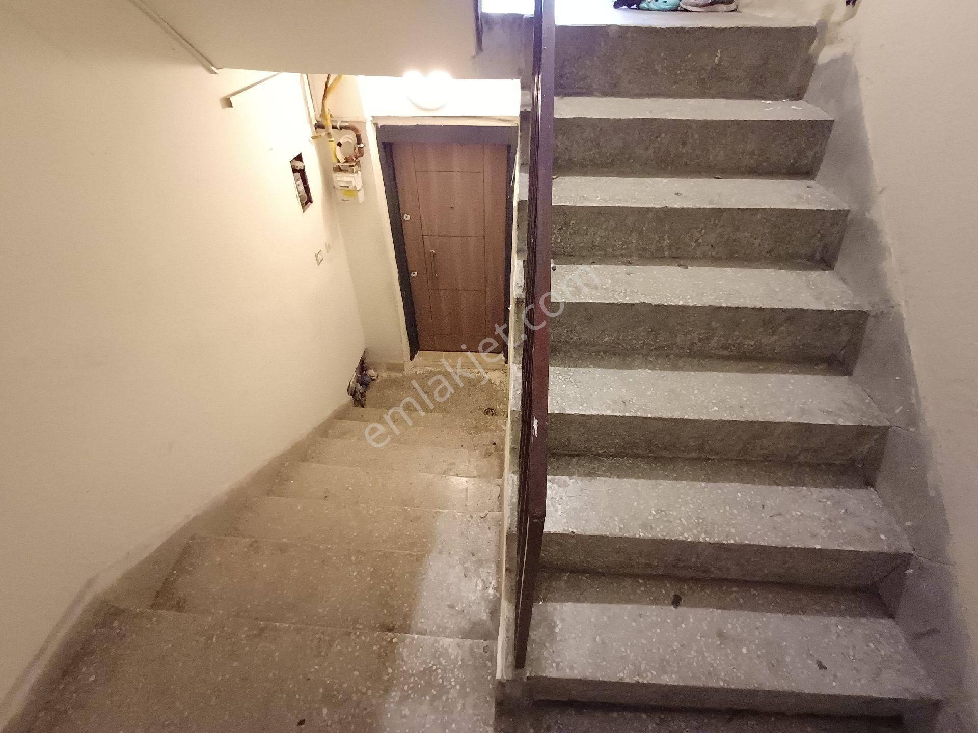 Yenidoğan Mah. 2+1 Balkonlu Bahçe Katı Doğalgazli - Görsel 10