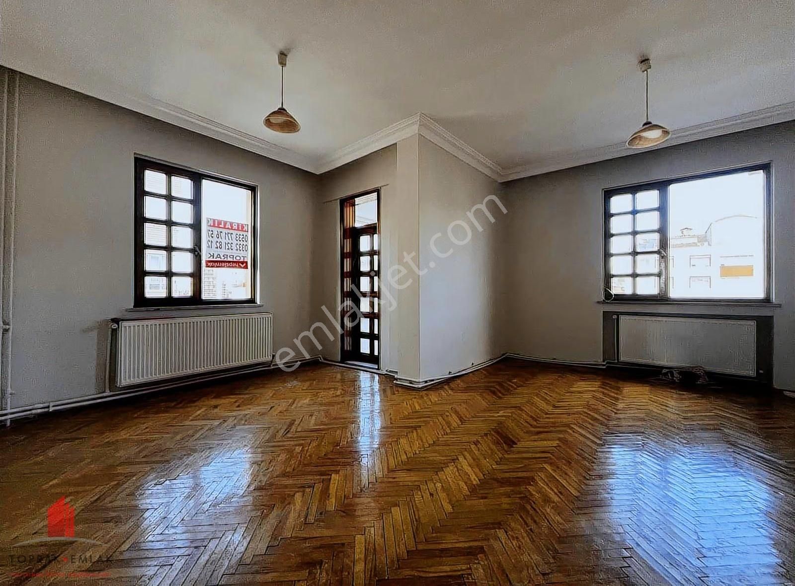 İhsaniyede Vatan Cd. Cepheli 3+1 Kiralık Daire - Görsel 2