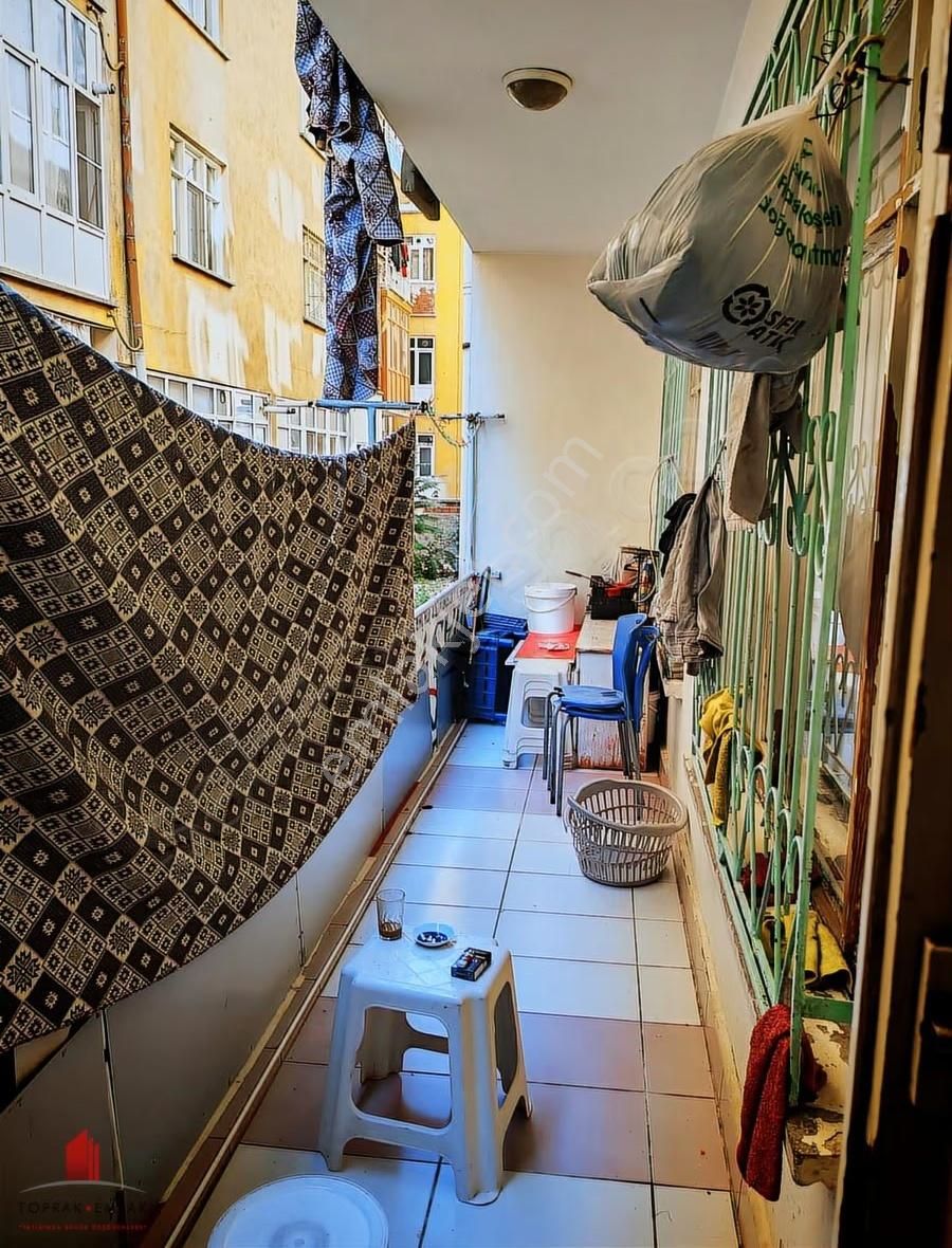 İhsaniyede Mareşal Karşı Sokağında 3+1 Satılık Daire - Görsel 3