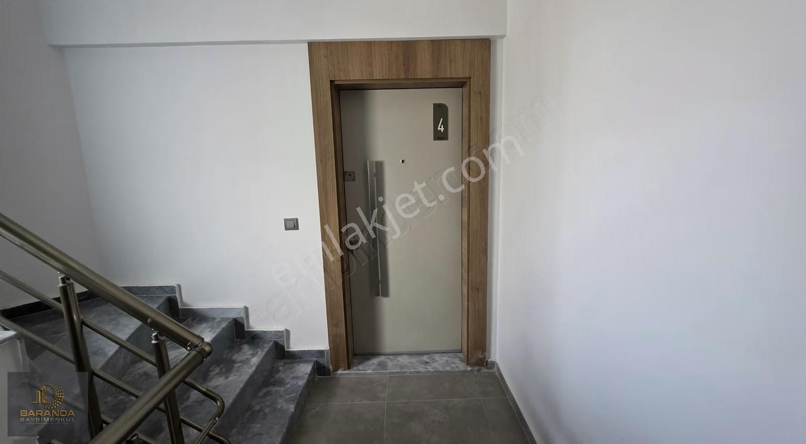 Kum Mahallesi Eşsiz Konum: Denize 150 Metre Havuzlu Satılık 2+1 - Görsel 3