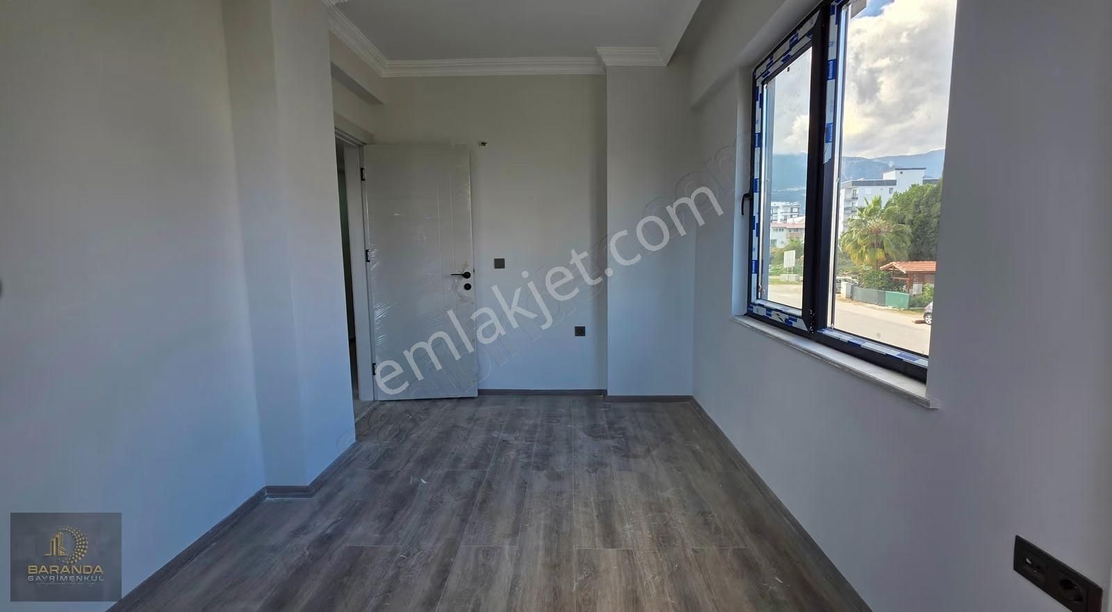 Kum Mahallesi Eşsiz Konum: Denize 150 Metre Havuzlu Satılık 2+1 - Görsel 9