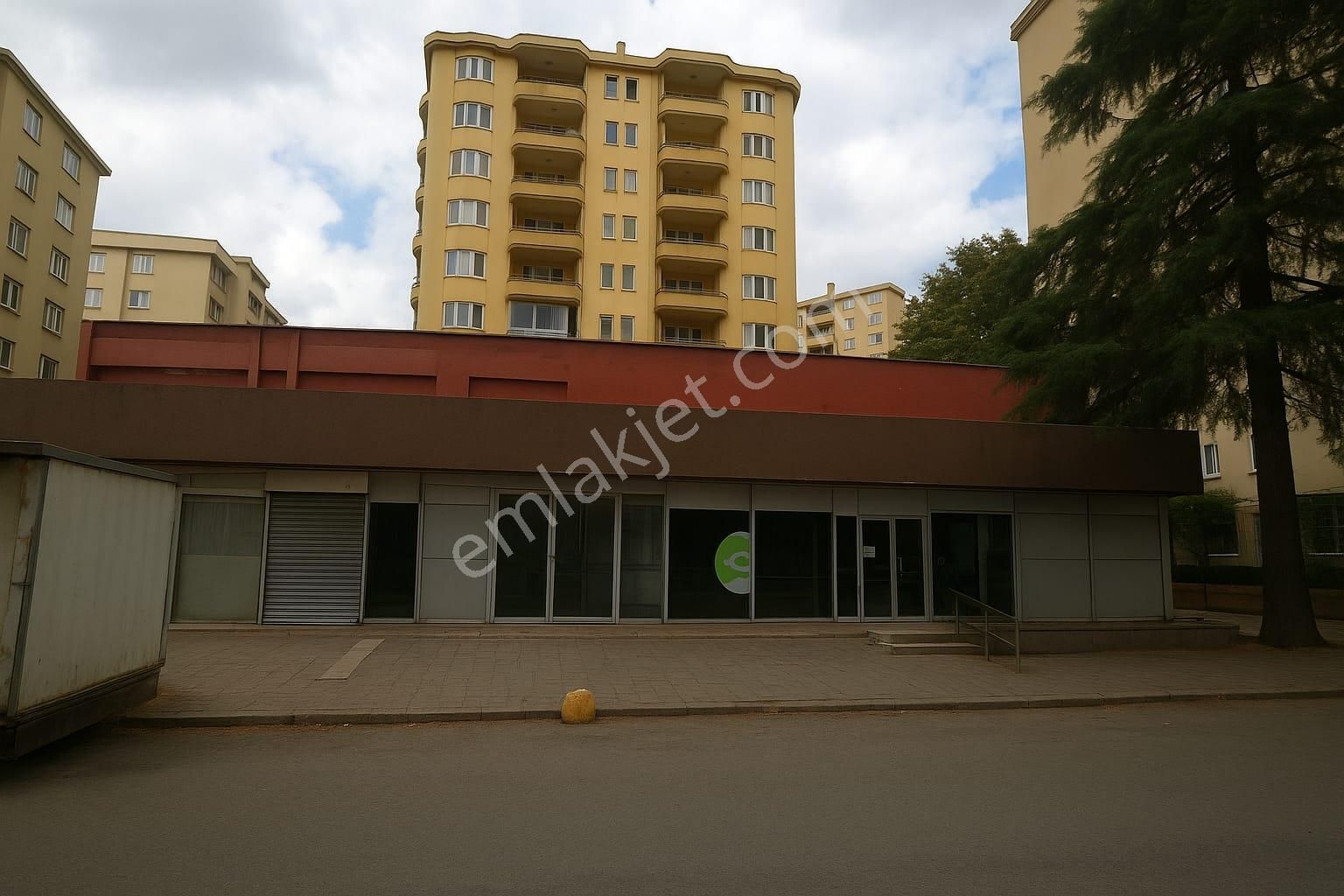 Plusofis Emlak Kiralık Kozyatağı Komple İşyeri