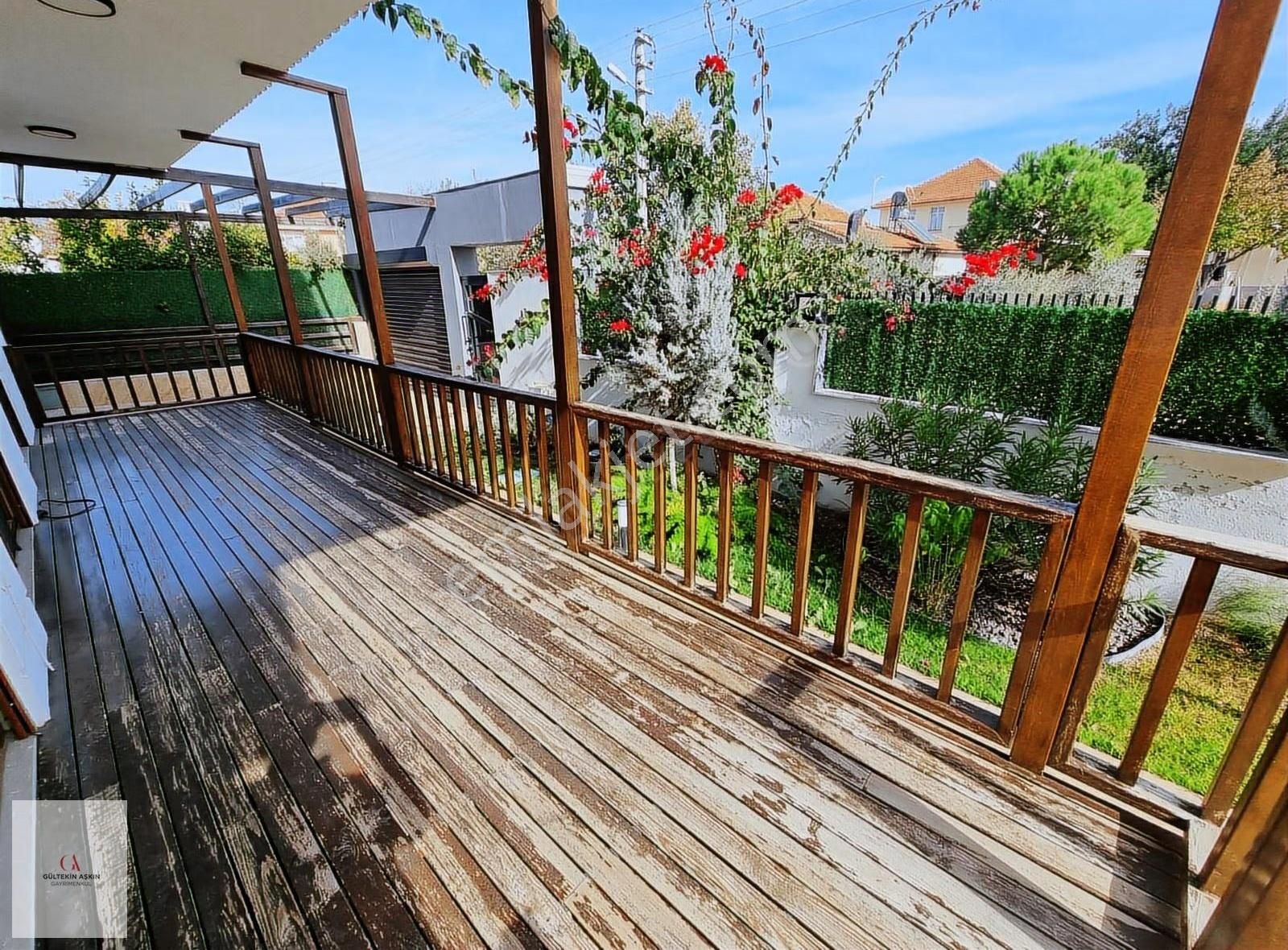 Orfe Yakını Müstakil Havuzlu 8+1 Kiralık Villa - Görsel 3