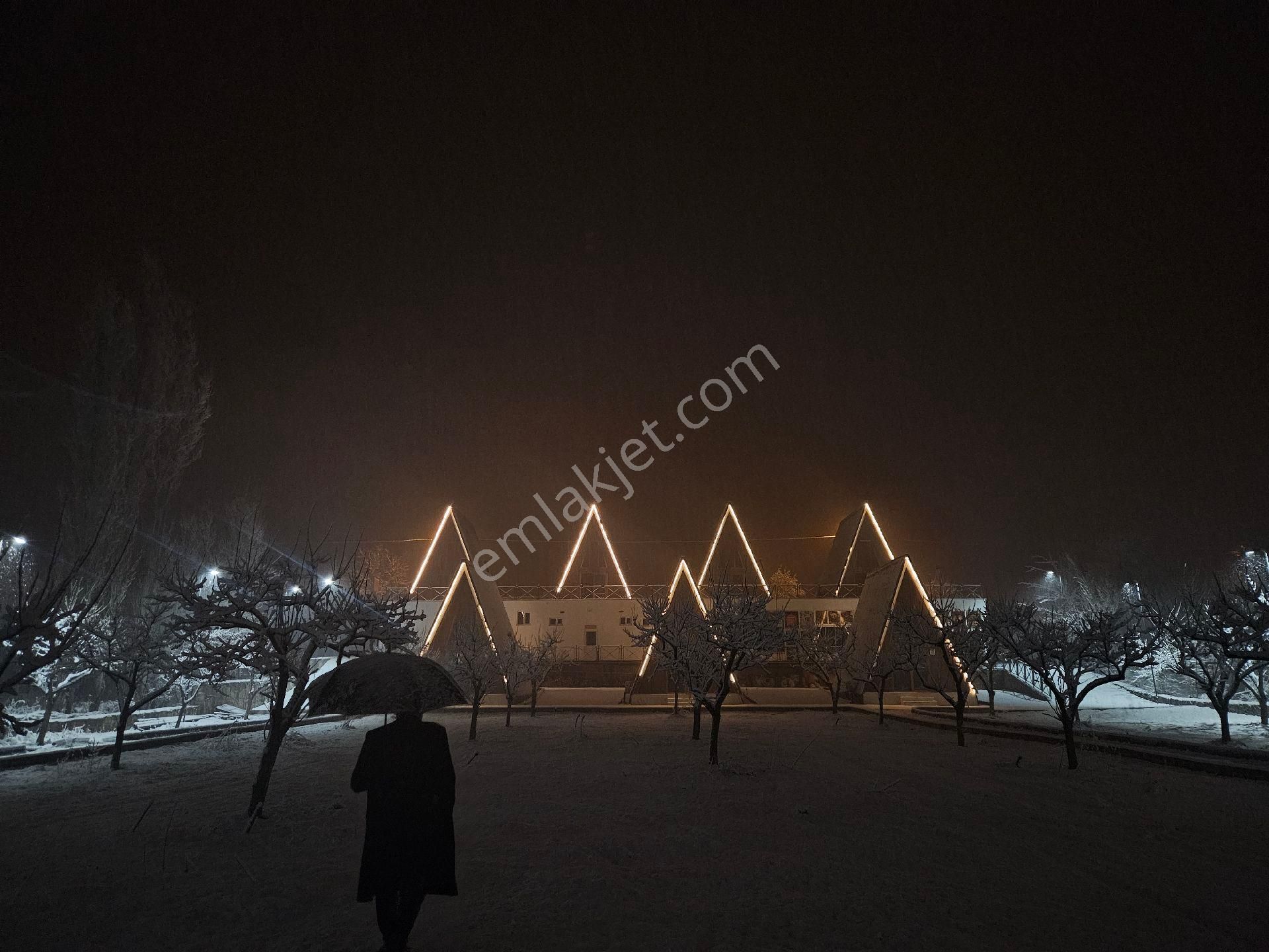7 Adet Bongalov Evi Ve Restorant Hamam - Görsel 28