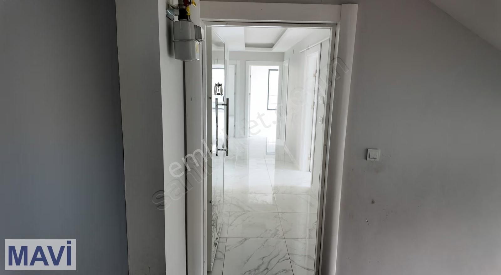 Re/max Mavi'den Serdivan Bahçelievler'de Kiralık 3+1 Daire - Görsel 22