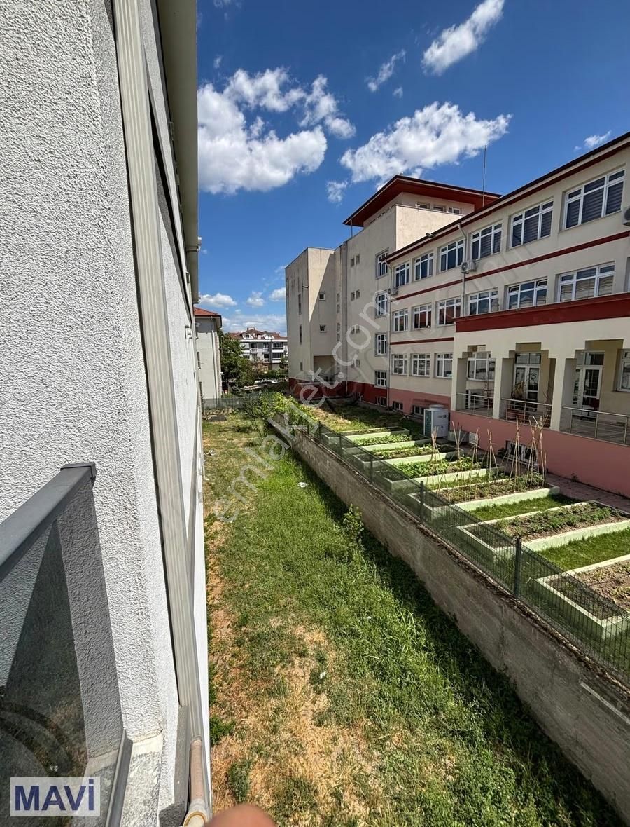 Re/max Mavi'den Serdivan Bahçelievler'de Kiralık 3+1 Daire - Görsel 23