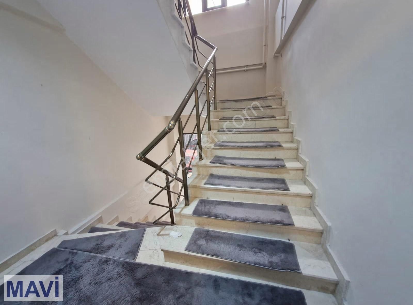 Remax Mavi'den Merkezde -geniş- Yeni Yapılmış Kiralık 2+1 - Görsel 25