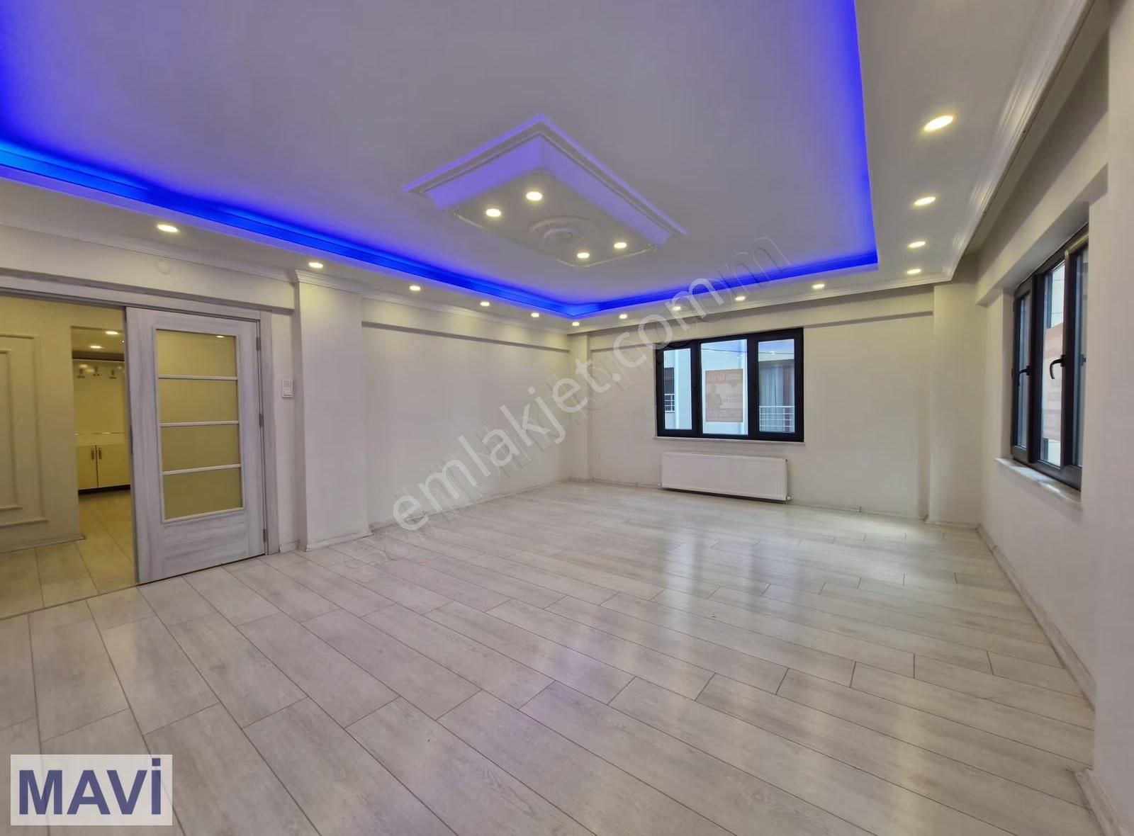 Remax Mavi'den Merkezde -geniş- Yeni Yapılmış Kiralık 2+1 - Görsel 9