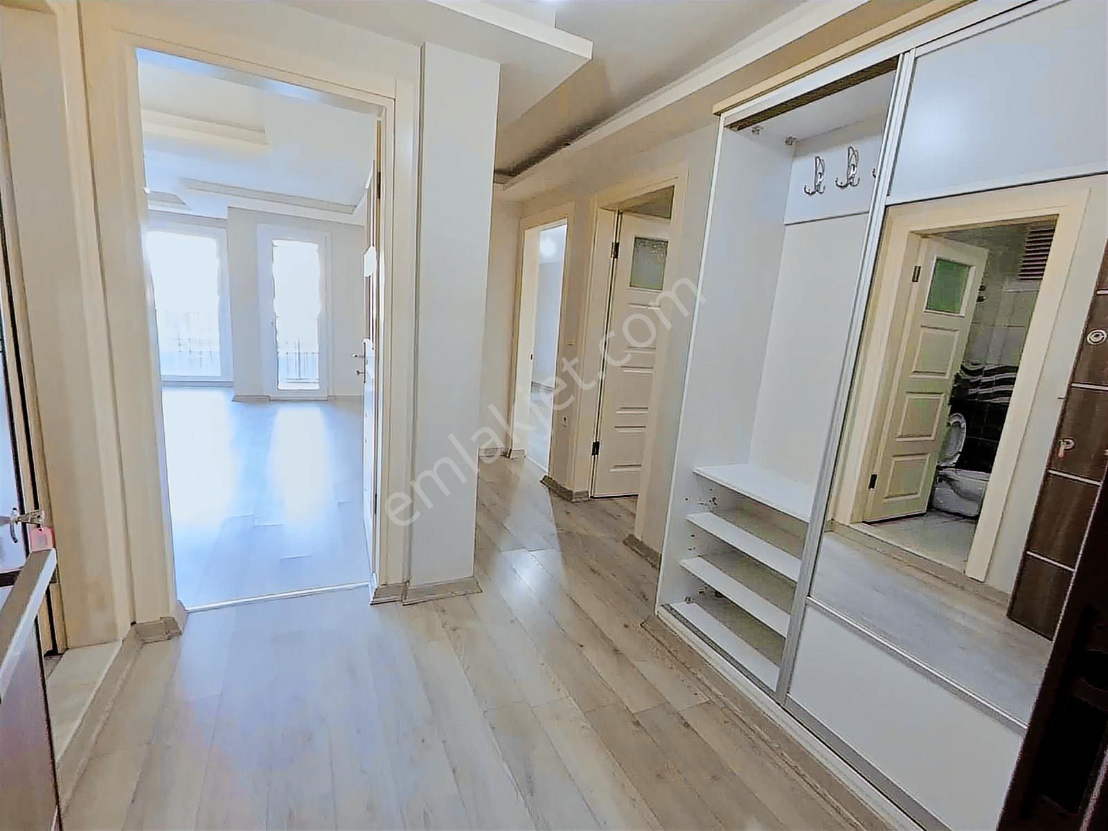 Kuşadası Davutlar'da Geniş Teras Balkonlu Satılık 2+1 Daire - Görsel 10