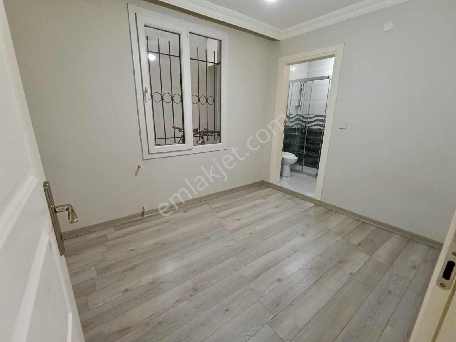 Kuşadası Davutlar'da Geniş Teras Balkonlu Satılık 2+1 Daire - Görsel 16