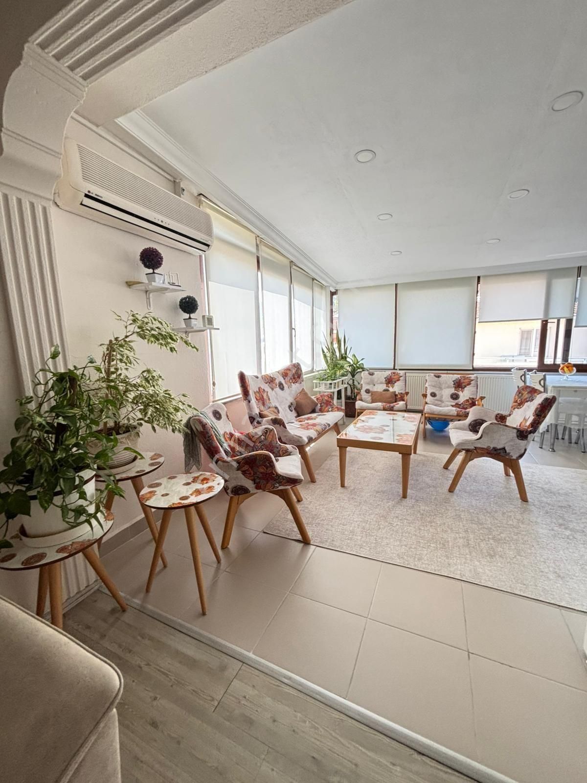 Sakarya Mahallesi Ayazma Caddesinde Satılık 3+1 Dubleks Daire - Görsel 5