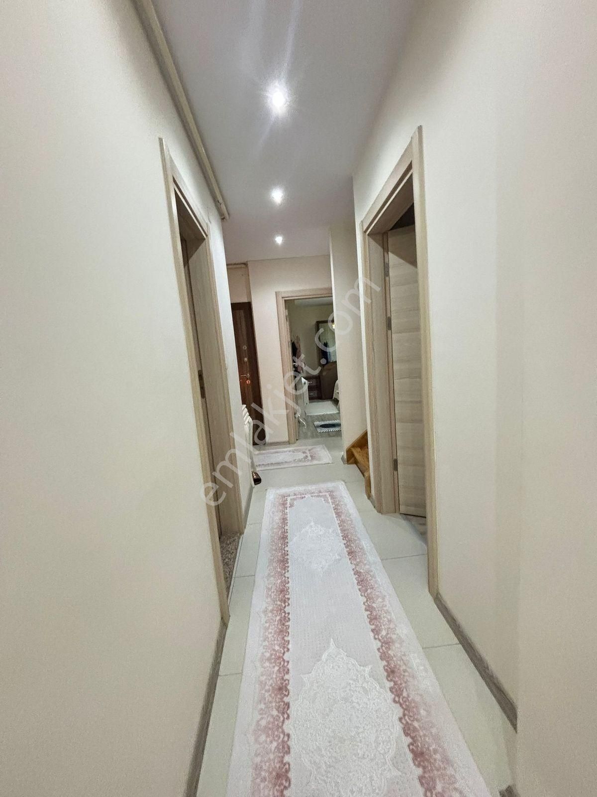 Sakarya Mahallesi Ayazma Caddesinde Satılık 3+1 Dubleks Daire