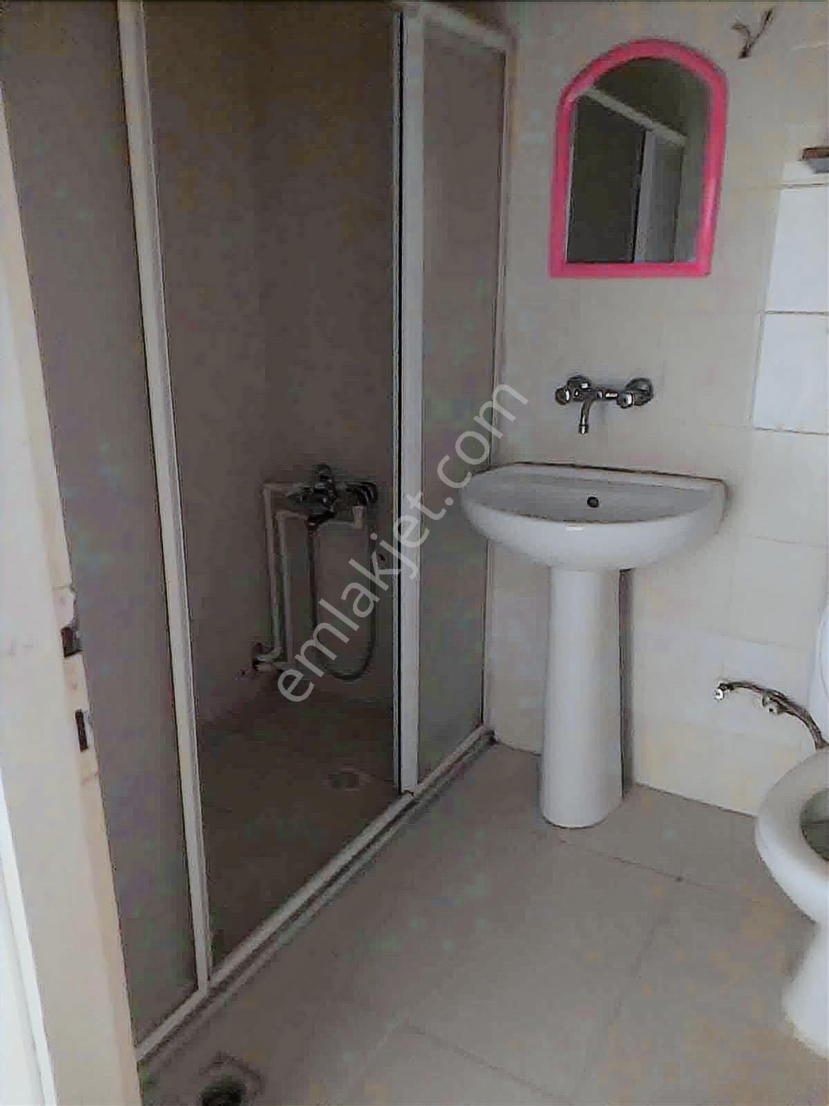 Barbaros Plaj Mahallesinde Kiralık 3+1 Daire