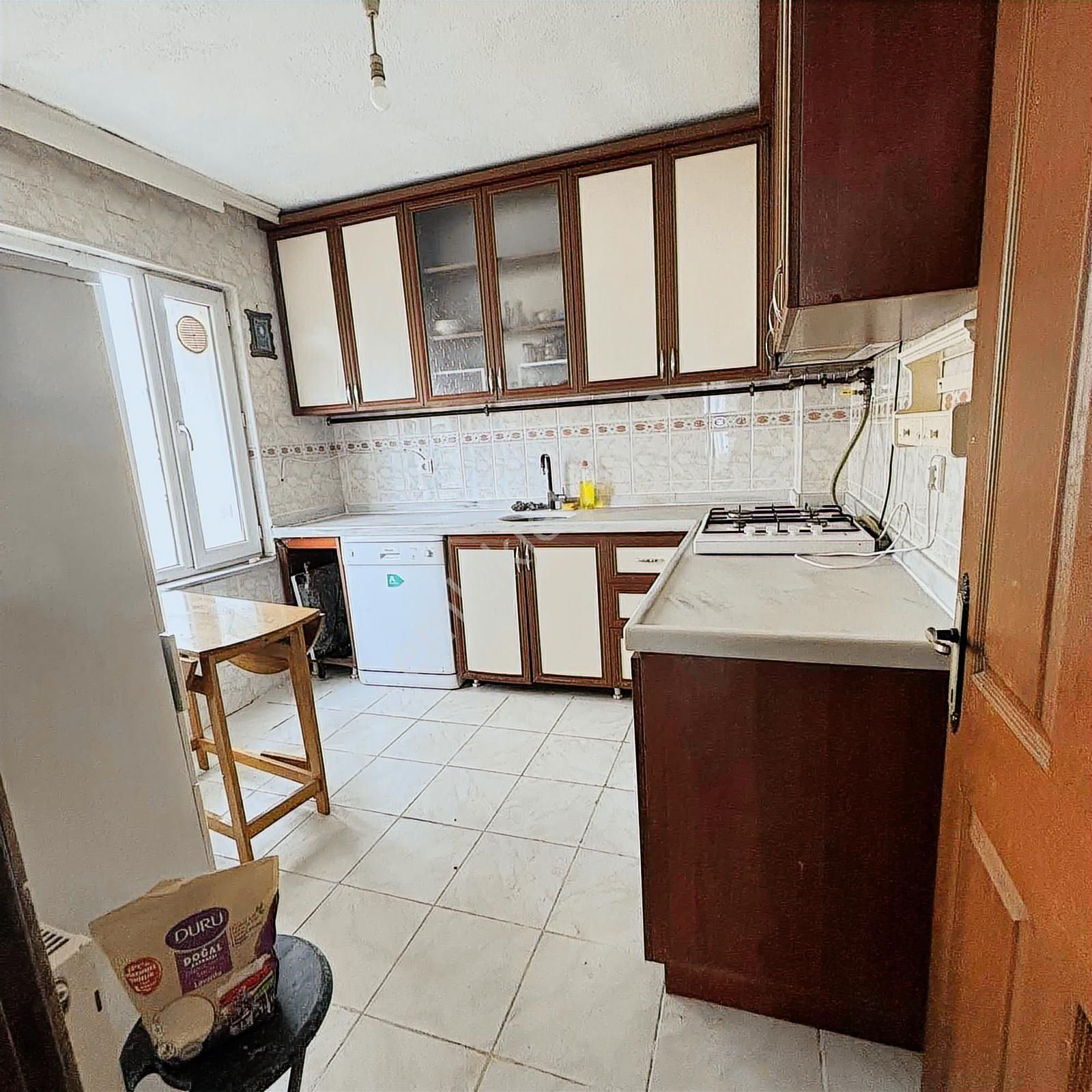 Kiralık Hamdibey Mahallesinde 4+1 Eşyalı Arakat Daire !! - Görsel 4
