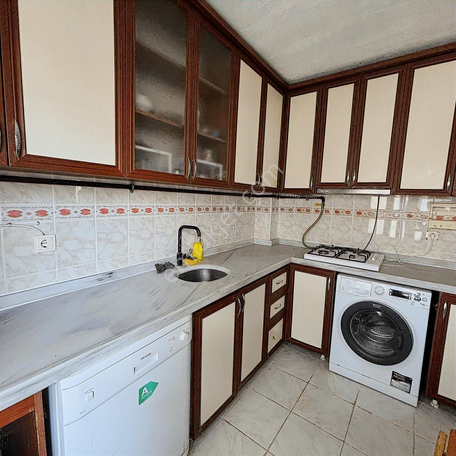 Kiralık Hamdibey Mahallesinde 4+1 Eşyalı Arakat Daire !! - Görsel 5