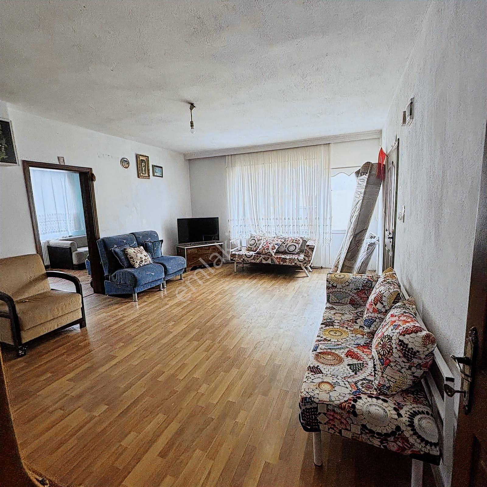 Kiralık Hamdibey Mahallesinde 4+1 Eşyalı Arakat Daire !! - Görsel 2