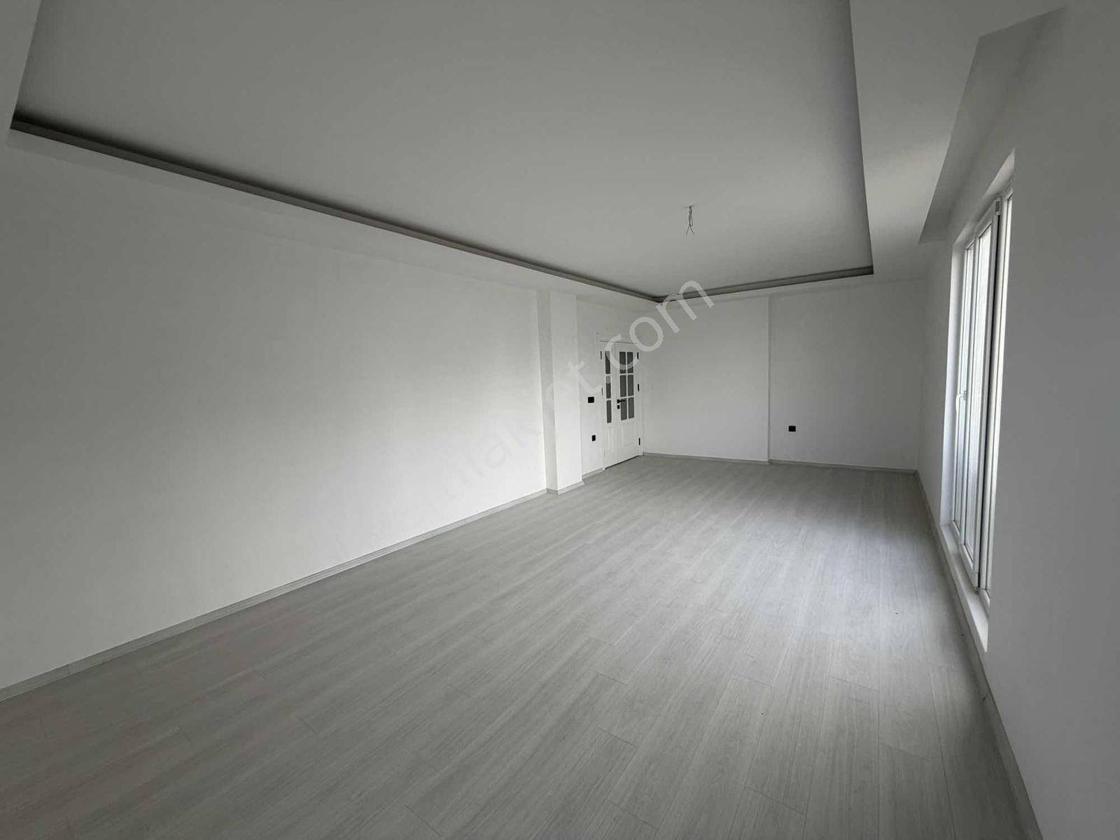 Emlak Doktoru Tunahan Dan 4+1 Lüks Daire - Görsel 10