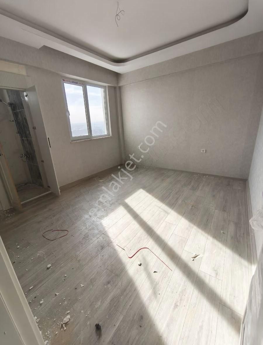 Seyran Emlaktan Liw Hastanesi Yanında Satlık Ultralüks 2+1 Daire - Görsel 3