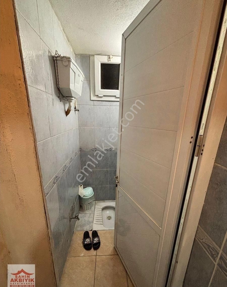 Bayraklı R.şevket İnce Mah 245m2 Arsalı 2 Kat Bina - Görsel 4