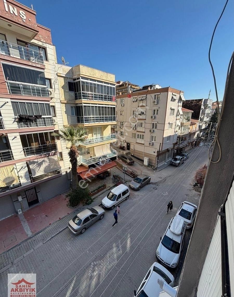 Bayraklı İzban Yakını 3+1 Klimalı 100m2 - Görsel 23