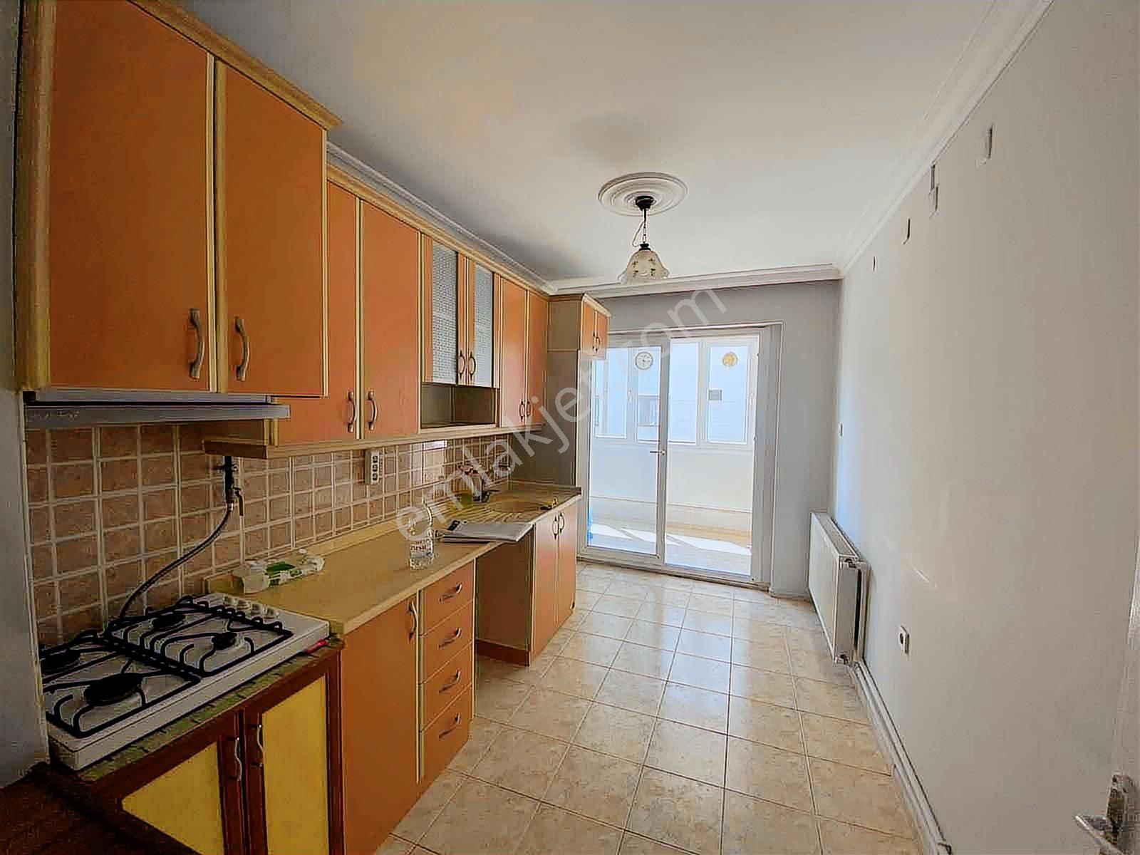 Nergis İzban Yanı Kiralık 3+1 Daire - Görsel 13