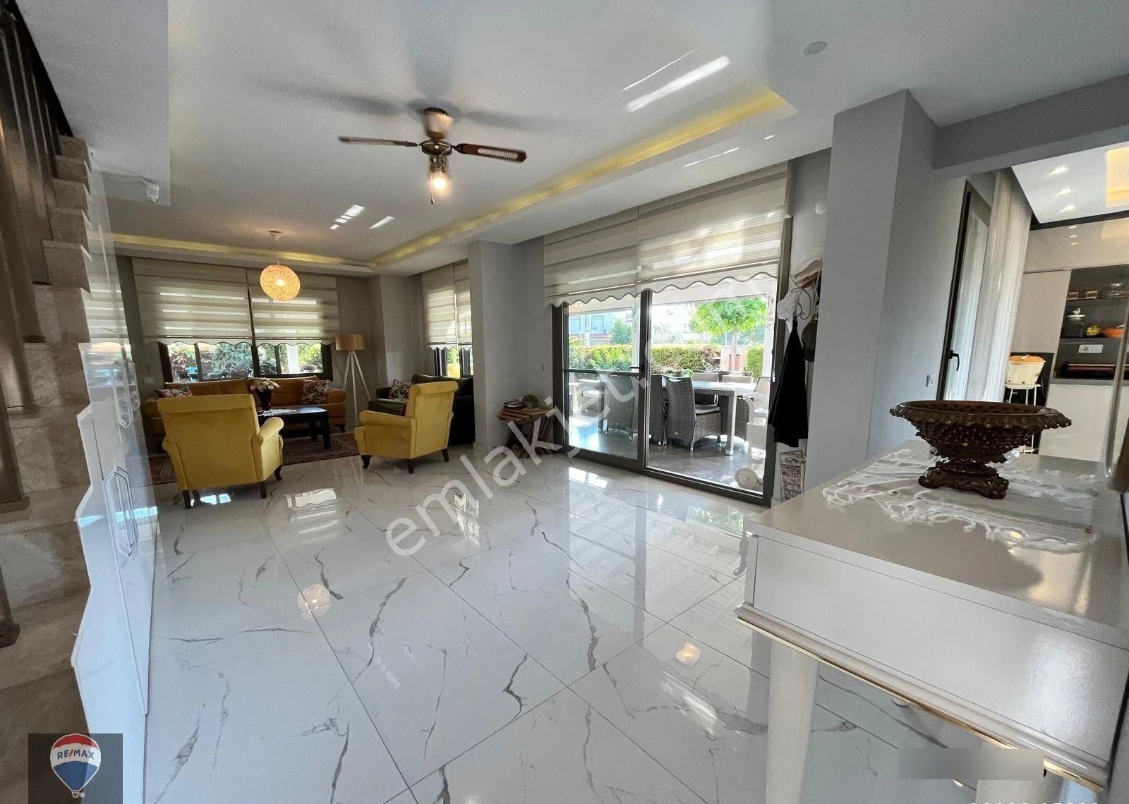 Karaova'da Avm Yanı Palm 34 Sitesi'nde Kiralık 4+1 Villa - Görsel 9