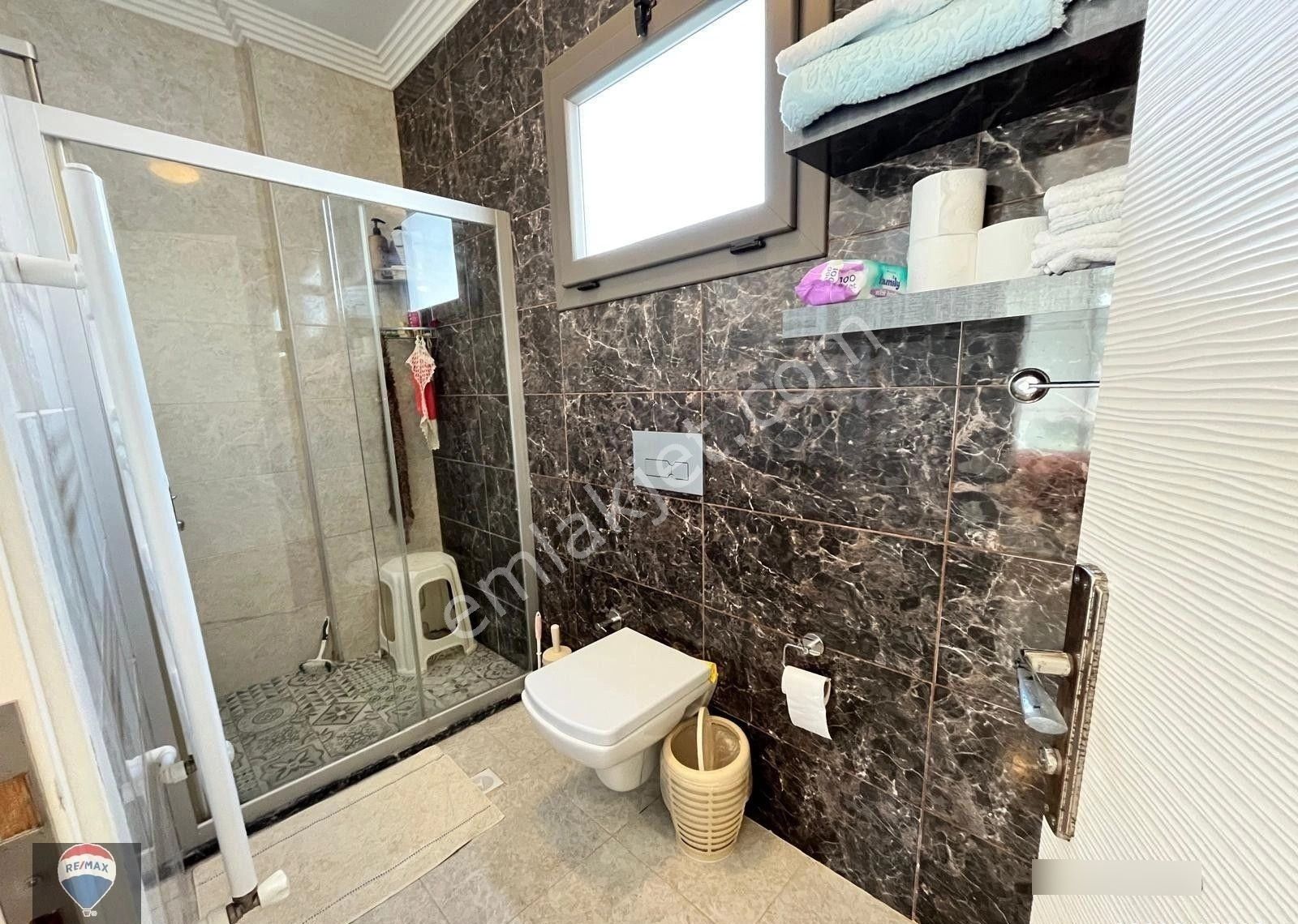 Karaova'da Avm Yanı Palm 34 Sitesi'nde Kiralık 4+1 Villa - Görsel 4