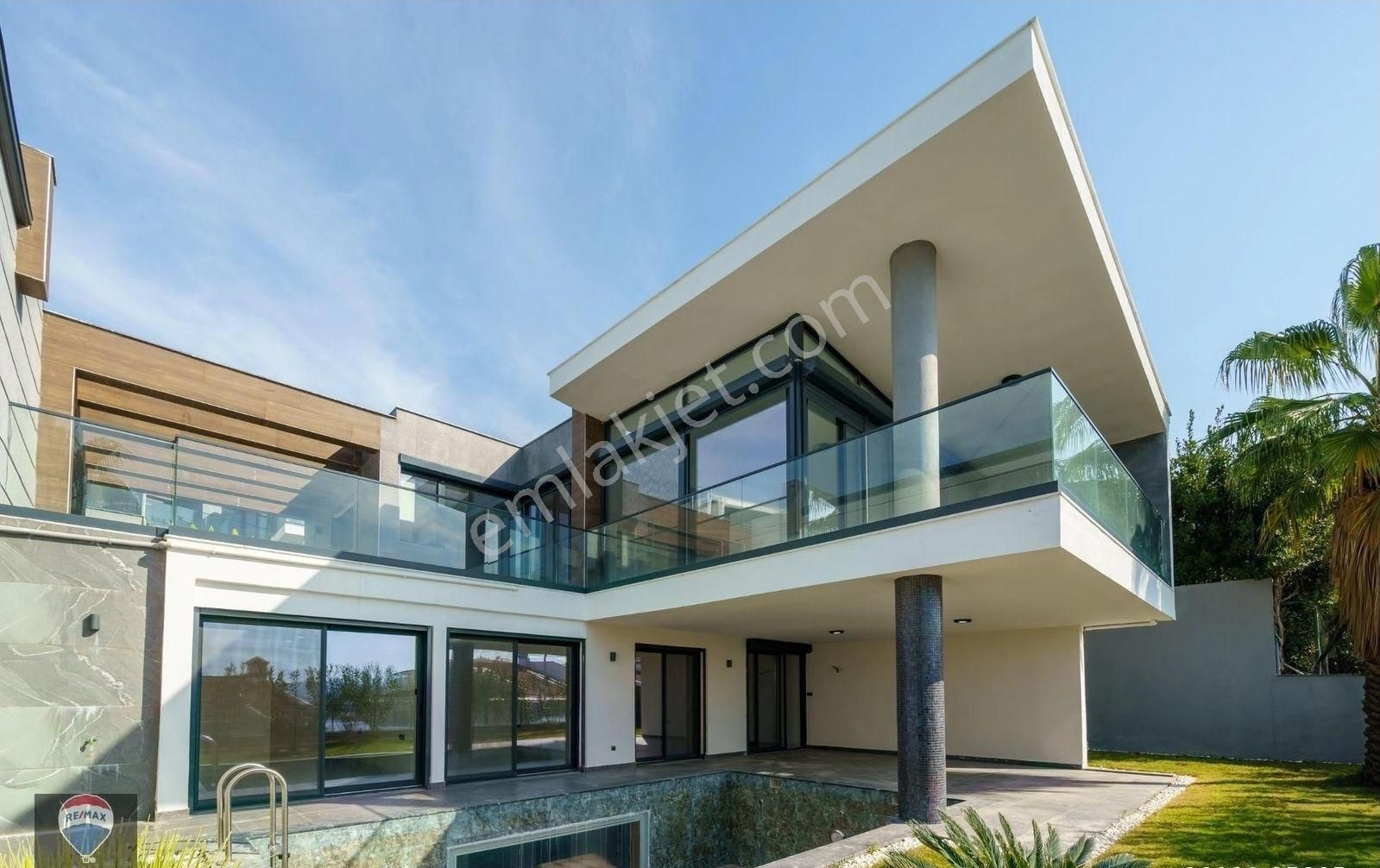 Marina Konakları Deniz Manzaralı Özel Havuzlu 4+2 Lüks Villa - Görsel 2