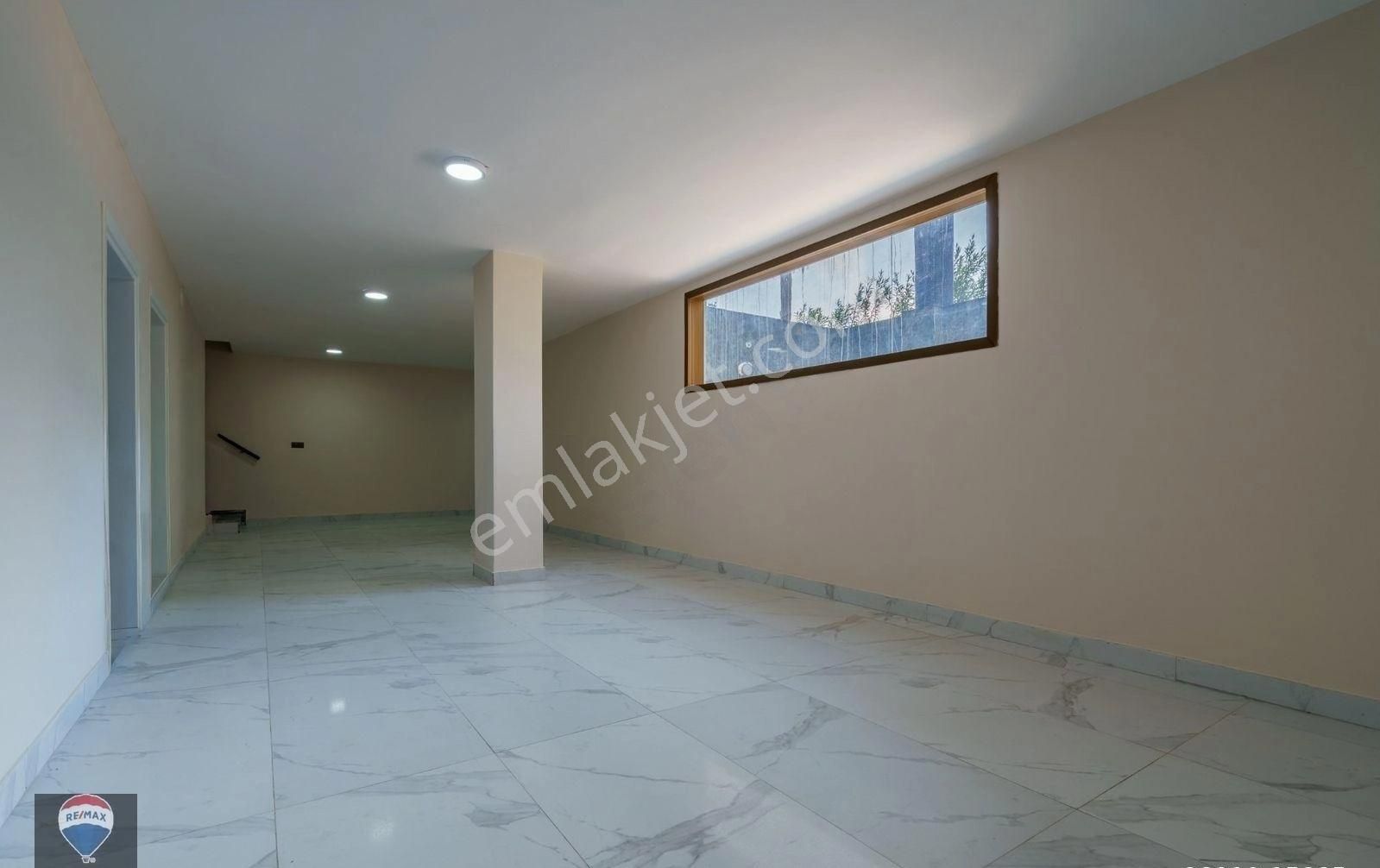 Marina Konakları Deniz Manzaralı Özel Havuzlu 4+2 Lüks Villa - Görsel 34