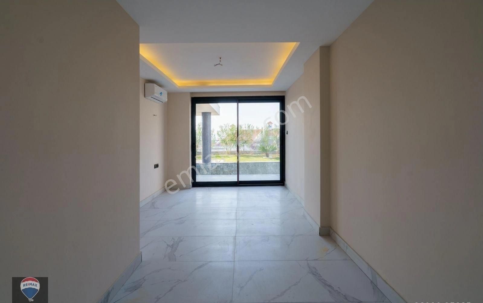 Marina Konakları Deniz Manzaralı Özel Havuzlu 4+2 Lüks Villa - Görsel 35