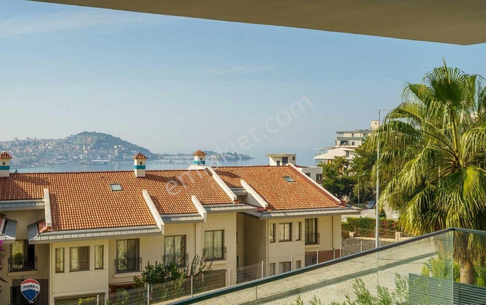 Marina Konakları Deniz Manzaralı Özel Havuzlu 4+2 Lüks Villa - Görsel 20