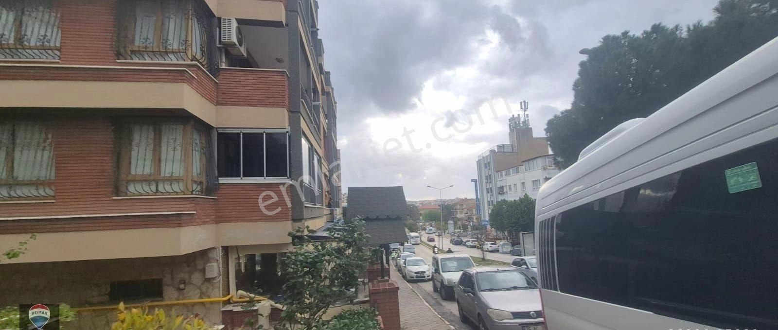 Kuşadası Merkezınde Denız Manzaralı Büyük Çatı Dubleksı - Görsel 24