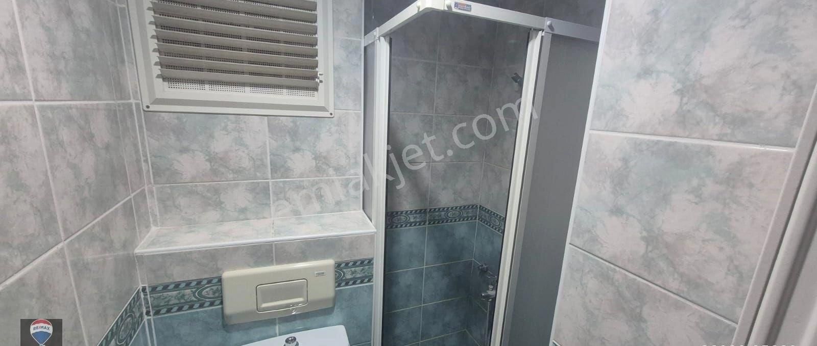 Kuşadası Merkezınde Denız Manzaralı Büyük Çatı Dubleksı - Görsel 18