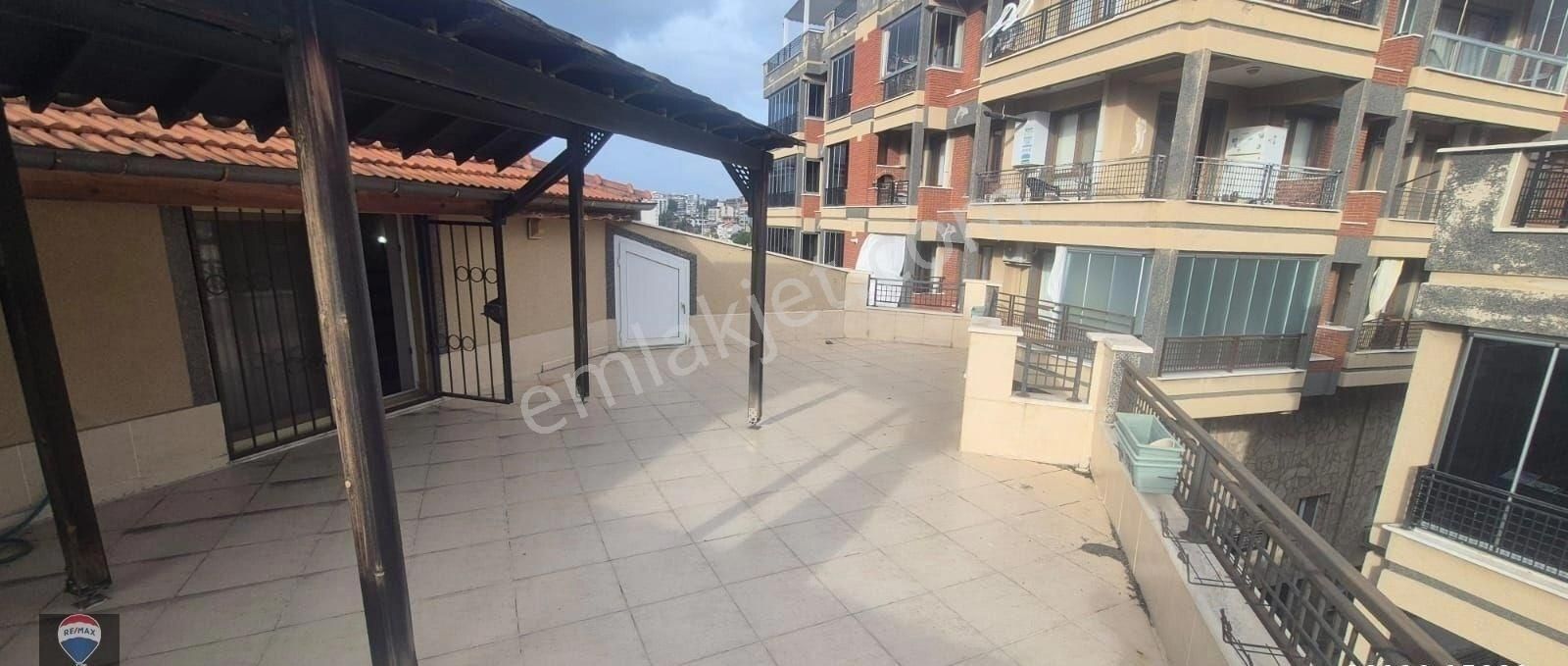 Kuşadası Merkezınde Denız Manzaralı Büyük Çatı Dubleksı - Görsel 21