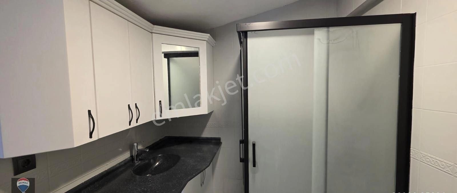 Kuşadası Sahıle 500 Mt Full Denız Manzaralı 3+1 Çatı Dubleks – 60 M² Teraslı,doğalgazlı - Görsel 11