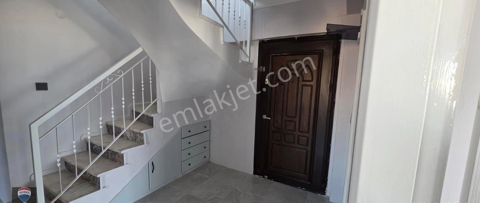 Kuşadası Sahıle 500 Mt Full Denız Manzaralı 3+1 Çatı Dubleks – 60 M² Teraslı,doğalgazlı - Görsel 12