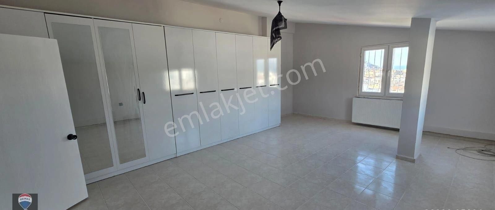 Kuşadası Sahıle 500 Mt Full Denız Manzaralı 3+1 Çatı Dubleks – 60 M² Teraslı,doğalgazlı - Görsel 10